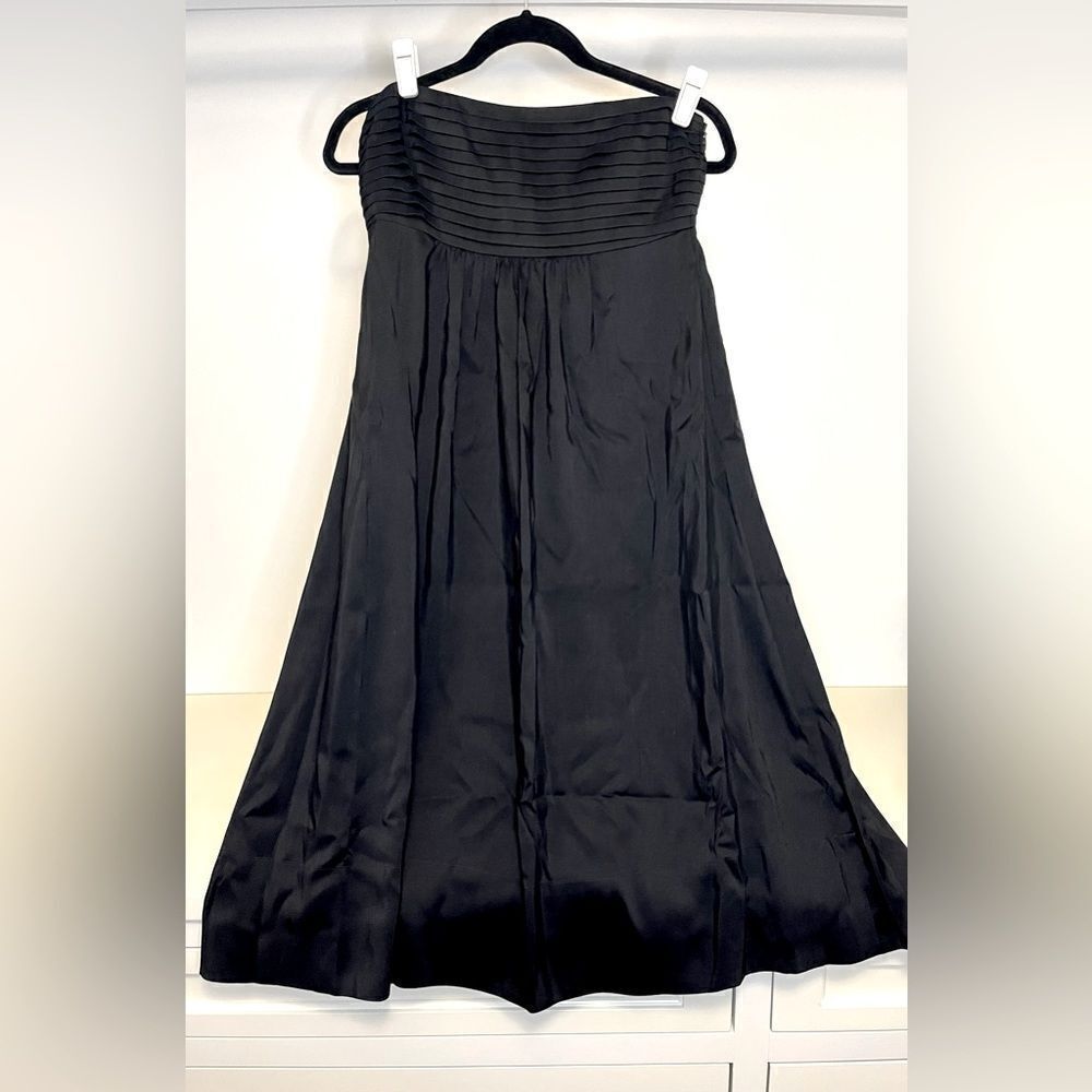 Banana republic black strapless dress - Good Used Condition - size 6